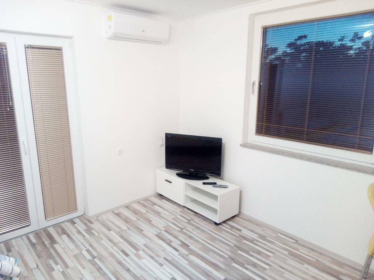 Studio Apartman Matkovic 伊莫茨基 外观 照片